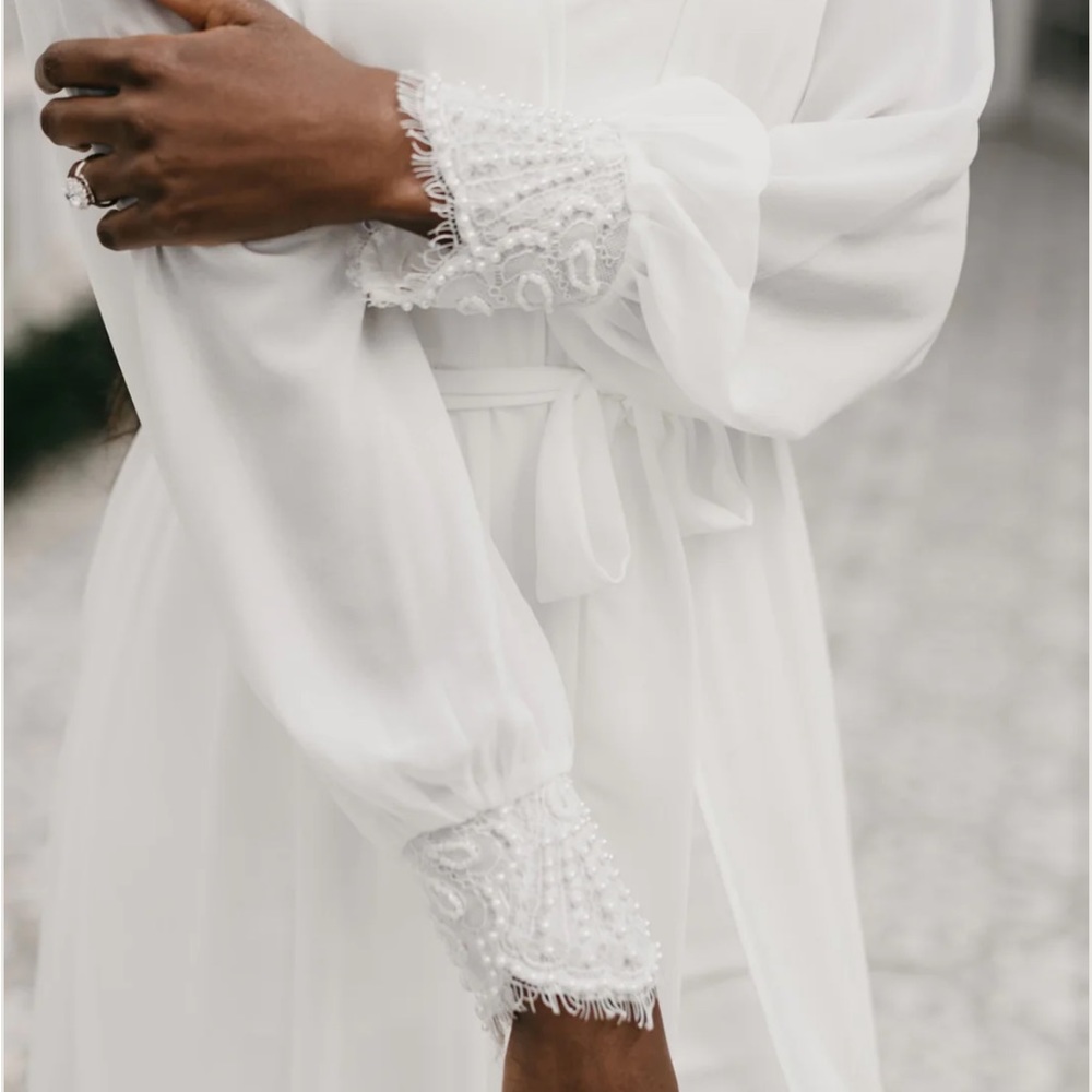 Bridal Robe - Picture 5 of 6